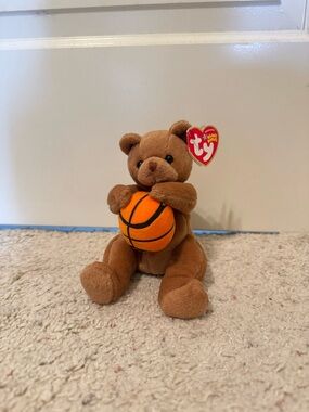 TY Beanie Babies “Hoops” the bear